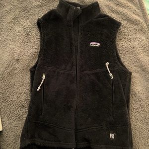 Patagonia chinchilla black vest size small